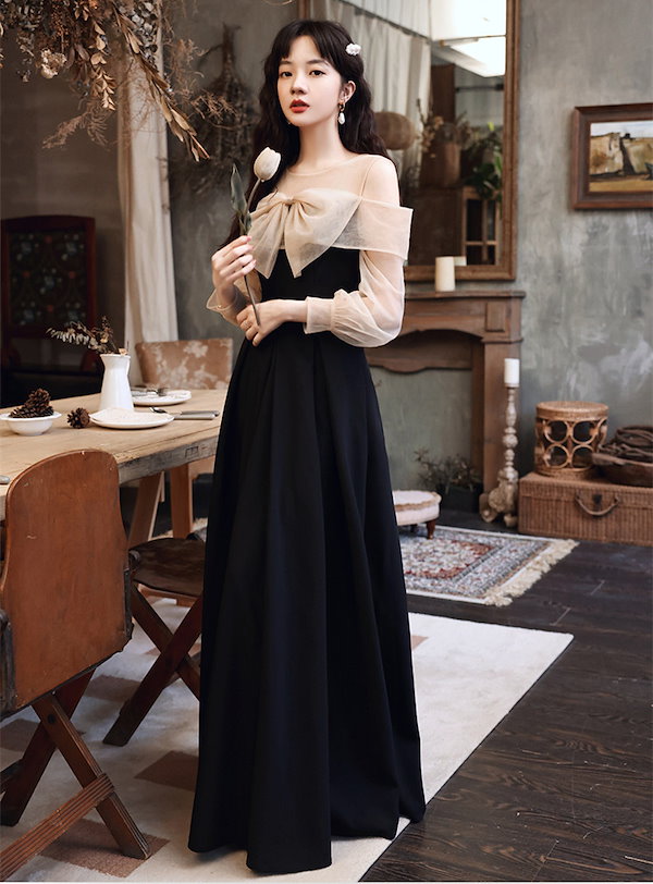 SOLACE LONDON ロングドレス 定価18万 ウォニョン　TWICE SOLACE LONDON ロングドレス 定価18万 ウォニョンTWICE