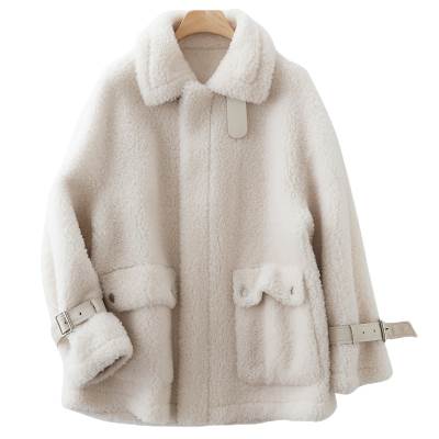 コート アウター 襟付き ファスナー ポケット 前開き 子羊 ボア 個性的 レディース かわいい カジュアル お洒落 ルーズ 無地 秋 冬 着回し こなれ感 お出かけ デート ベルト ハイネック 白