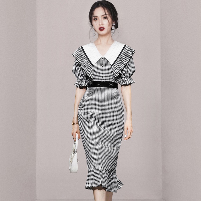 ワンピース ミディアム丈 半袖 襟付き フリル ウエストマーク ハイウエスト 大人可愛い おしゃれ お洒落 レトロ 大人女子 キュート ガーリー 柄 チェック柄 春 夏 秋 10代 20代 デート