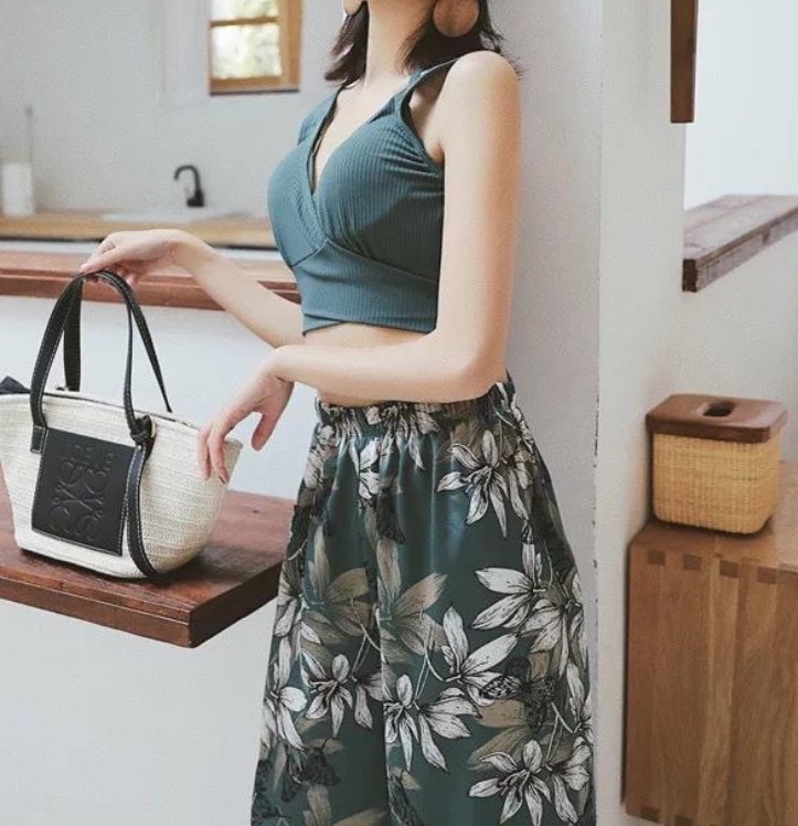 水着 ビキニ レディース モノキニ フィットネス 体型カバー ラッシュガード 三角ビキニ セパレート 伸縮性 ツーピース 上下セット かわいい 大人可愛い きれいめ シンプル カジュアル ナチュラル