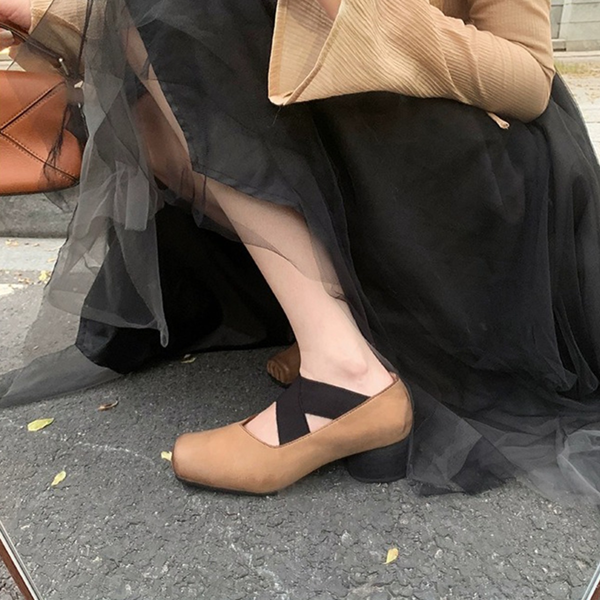 シープスキンバージョンクロスウマ豚の鼻を着た女性のためのスクエアヘッドバレエシューズレトロフラットボトムシングルシングルシューズ 5,081円