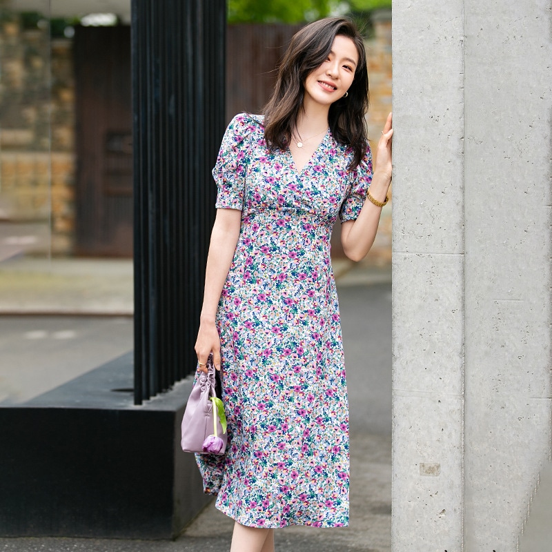 Xiuye気質スーパーフェアリーフローラルドレス女性2021年夏の新しいレトロなVネックパフスリーブタイスカート