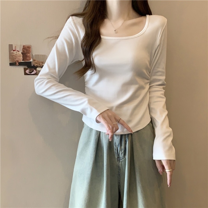 初秋向けシックな甘辛スクエアネック右肩長袖tシャツレディーススリムフィット小柄な方向け韓国風ショートウエストトップス