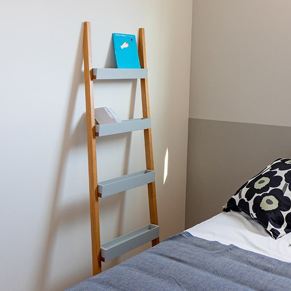 ラダーシェルフ　【グレー】　子供部屋　立て掛け収納　シェルフ　インテリア　家具