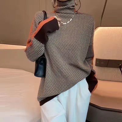 トップス セーター プルオーバー ミディアム丈 長袖 タートルネック かわいい 大人可愛い きれいめ シンプル 上品 おしゃれ かっこいい レトロ こなれ感 個性的 主役級 存在感 抜け感 秋 冬 メ