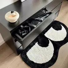 漫画かわいい目模造カシミヤカーペット寝室のベッドサイドフロアマットリビングルーム吸収性ノンスリップソファコーヒーテーブルマット