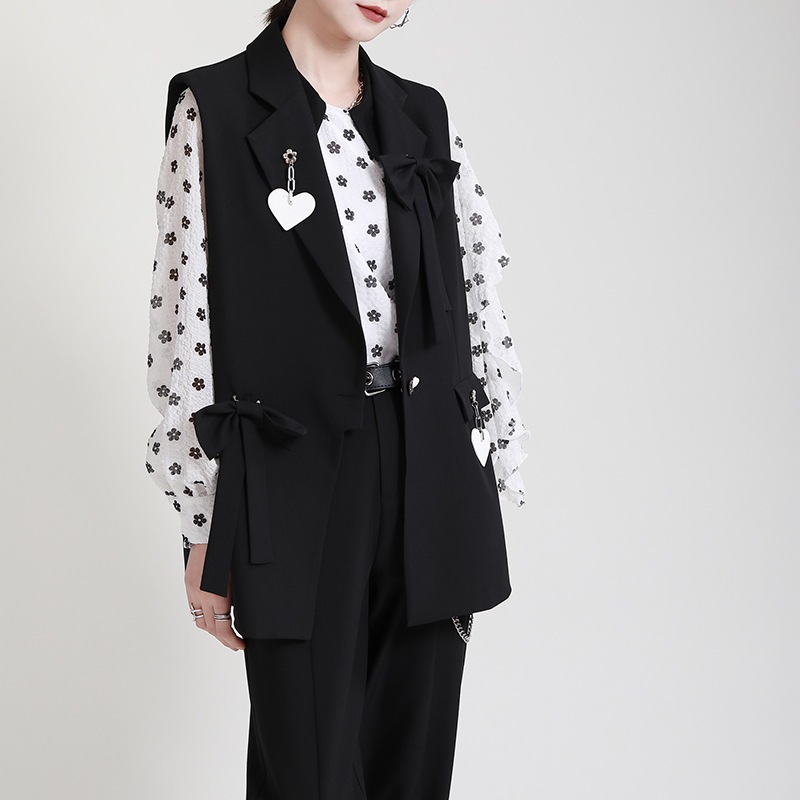 韓国レディーストップスノースリーブスーツベスト黒レイヤードインナーカジュアルファッション秋服スーツ重ね着風福袋