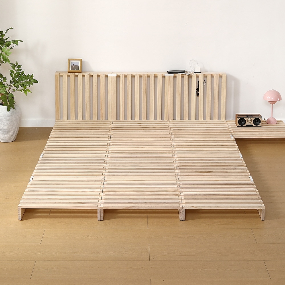 【国内即日発送】パレットベッド 16枚セット すのこベッド コンセント付き 天然パイン材 ローベッド 50*50cm 組み換え自由 木製 天然木 軽量 ベッド パレット ロータイプ ベッドフレーム