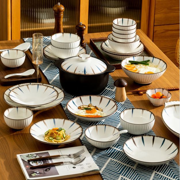 食器セット 家用 陶器 和食器 碗 皿 モダン シンプル 贈り物 新築祝い 軽奢 日本製 おしゃれ キッチン用品