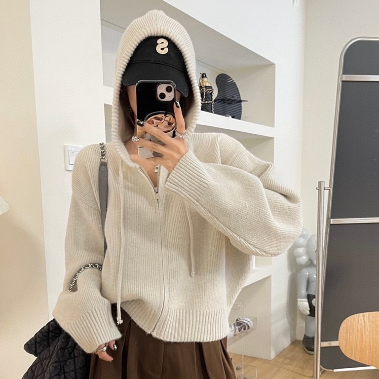 トップス パーカー 長袖 前開き ファスナー ショート丈 かわいい 大人可愛い きれいめ シンプル 上品 おしゃれ かっこいい カジュアル レトロ きちんと こなれ感 個性的 主役級 存在感 抜け感