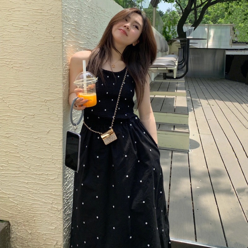 ワンピース ロングワンピース キャミソールワンピース フレアワンピース フレア ロング丈 かわいい 大人可愛い きれいめ シンプル 上品 おしゃれ きちんと 大人女子 こなれ感 個性的 主役級 存在感