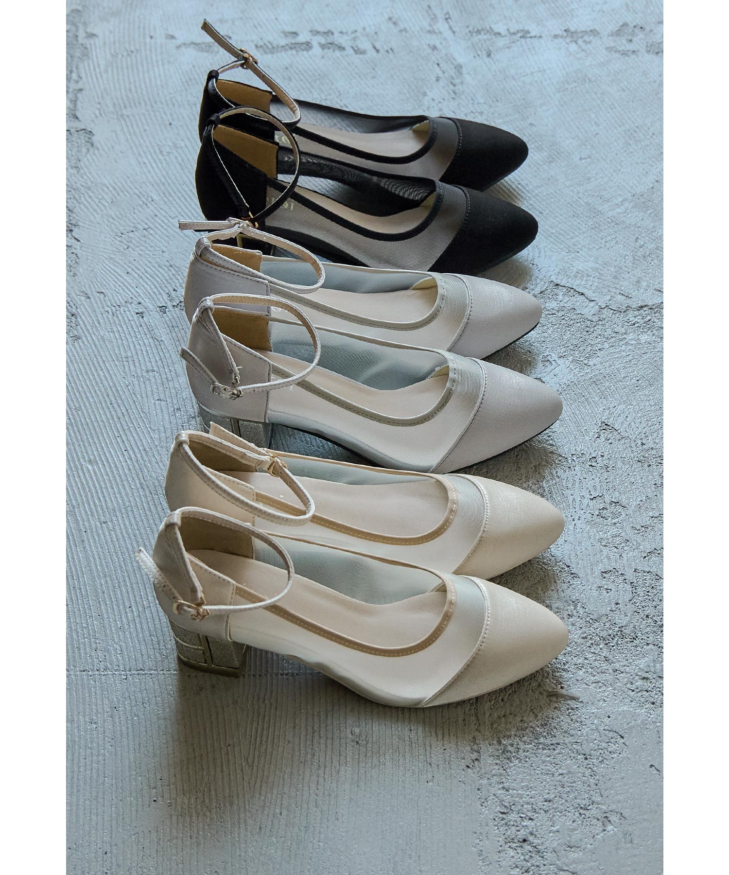 グリッターチャンキーヒールシアーパンプス パーティーシューズ サテン 太ヒール 靴 歩きやすい アンクルベルト ストラップ 小さいサイズ 大きいサイズ 結婚式 お呼ばれ 二次会 披露宴 謝恩会 6,769円