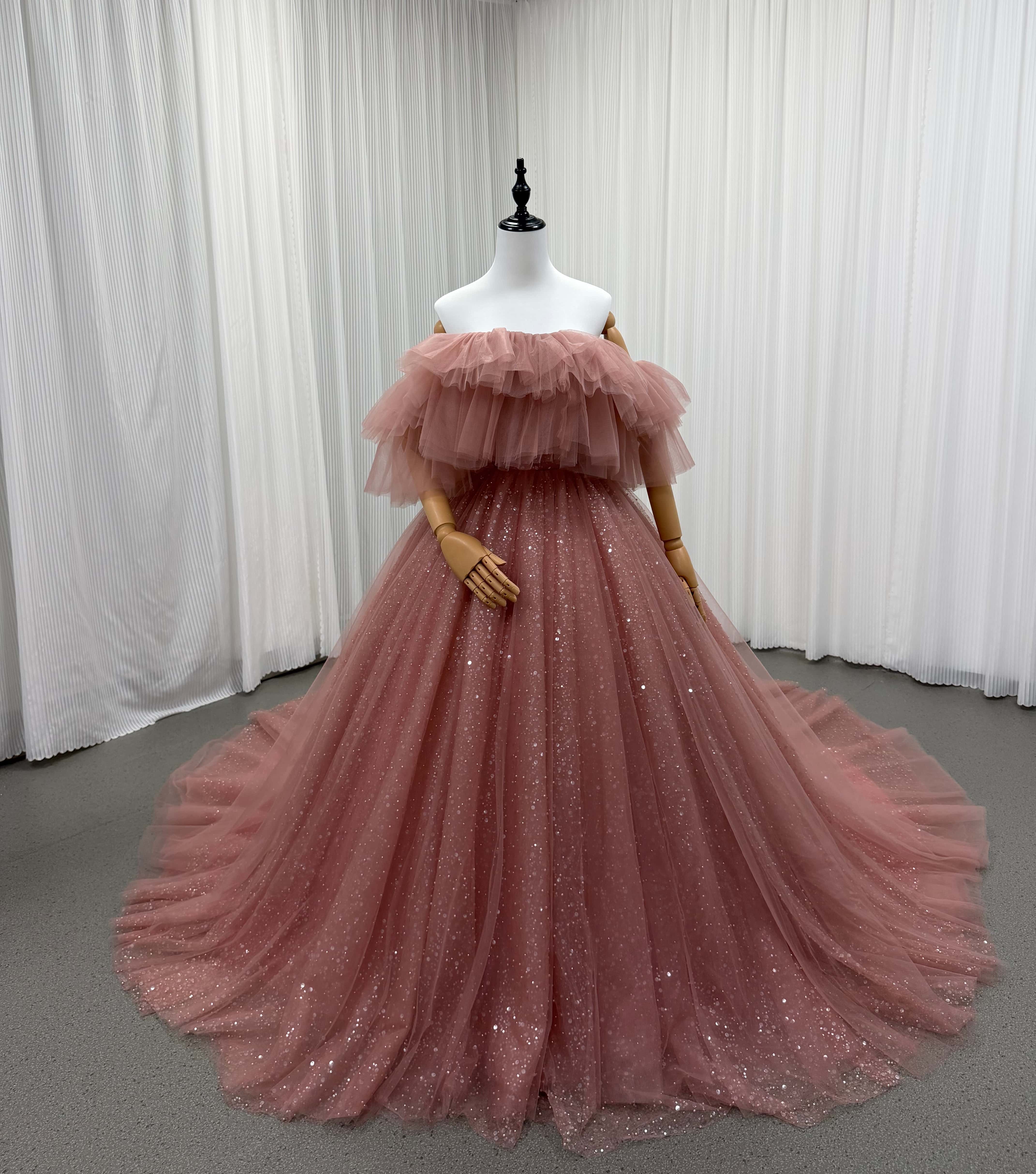 カラードレス くすみピンク オフショルダー インポートビジューレース 華やかなトレーン 花嫁 前撮り