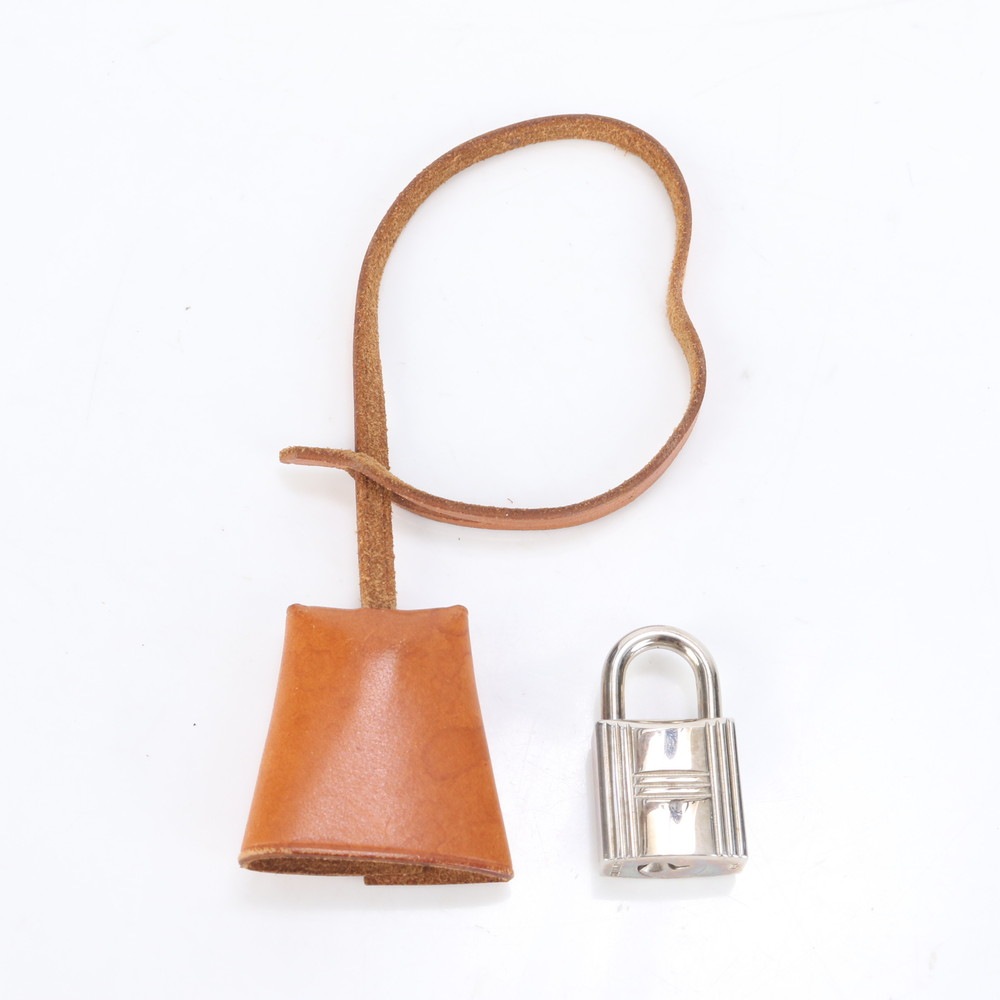美品 121番 カデナ 番キー鍵シルバーパドロック南京錠 バーキン ケリー ボリード バッグ クロシェット ガーデンパーティ エヴリン ゴールド ペガサス 馬 メンズ レディース RUE