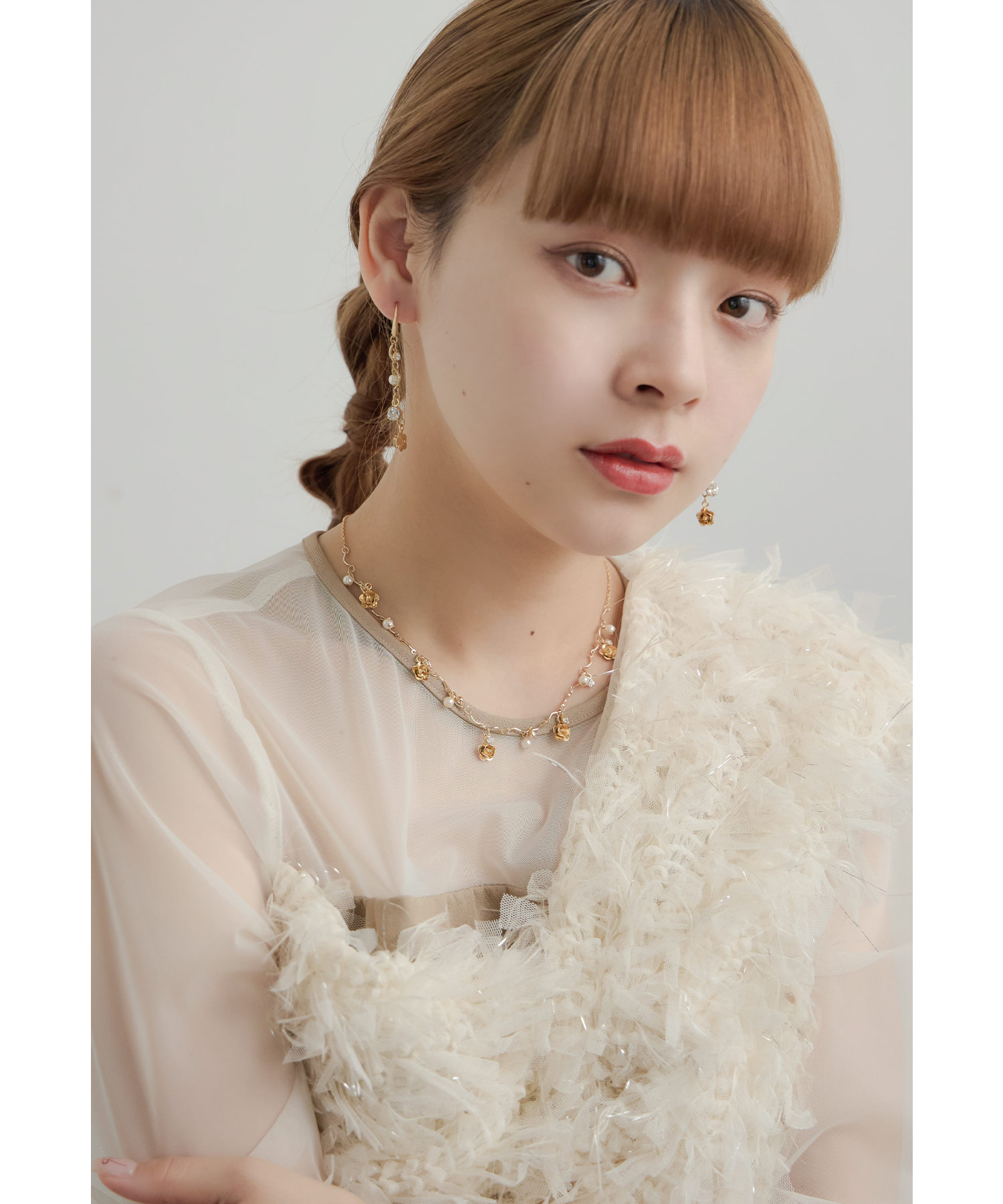 フラワーモチーフパールネックレス レディース アクセサリー ゴールド シルバー メタル 花 大人 上品 華やか 大人 フォーマル お出かけ パーティー 結婚式 セレモニー 入学式 卒業式 成人式
