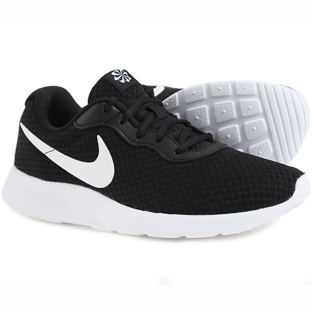 ナイキ タンジュン