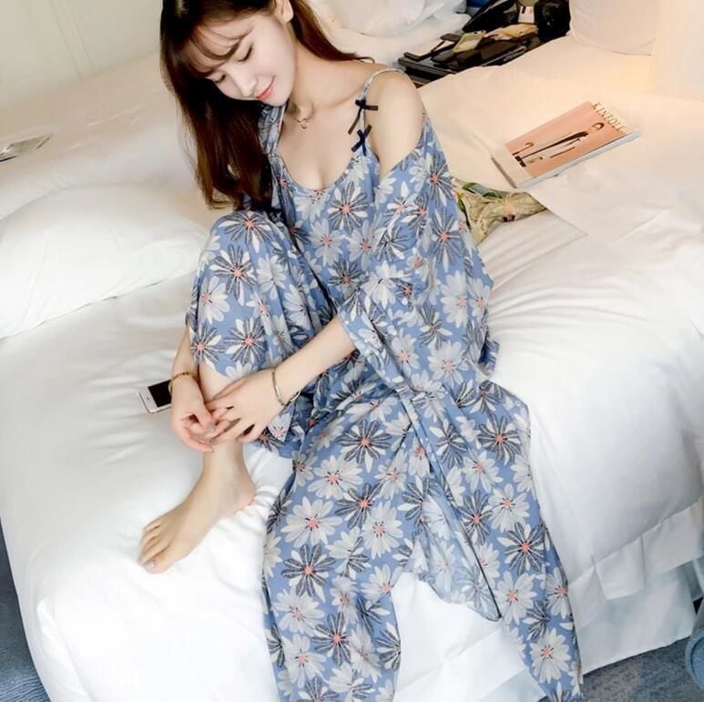 ルームウェア レディース ナイトウェア パジャマ セットアップ 部屋着 寝間着 上下 ３点セット ロング ガウン キャミソール ワイド パンツ デイジー 花柄 リボン 春 夏 旅行 お泊まり 普段使い