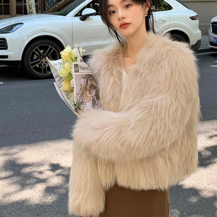 アウター コート ショートコート 長袖 前開き ショート丈 毛皮 フォックスファー ふわふわ かわいい 大人可愛い きれいめ シンプル 上品 ラフ おしゃれ かっこいい カジュアル レトロ こなれ感 5,249円