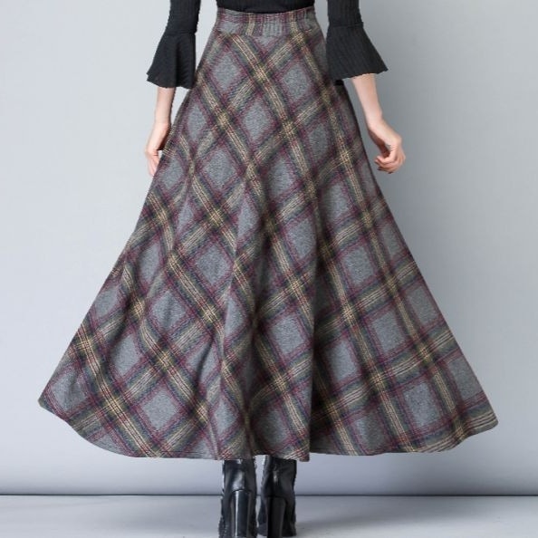 ボトムス スカート フレアスカート ロングスカート ハイウエスト ポケット Aライン かわいい 大人可愛い きれいめ シンプル 上品 おしゃれ かっこいい カジュアル こなれ感 個性的 主役級