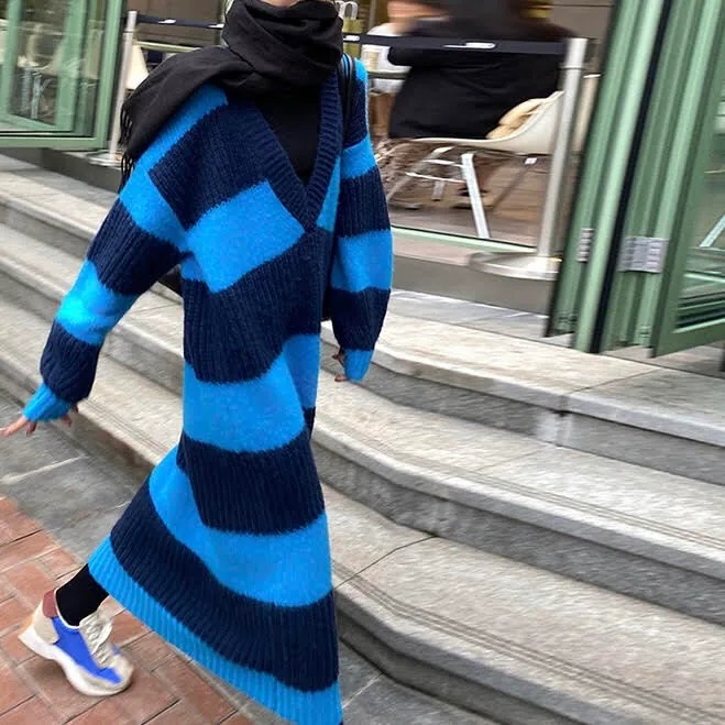 ワンピース ニットワンピース ロングワンピース レディース 長袖 Vネック Aライン ボーダー柄 ニット ルーズ ゆったり かわいい 大人可愛い 大人かっこいい 大人女子 おしゃれ お洒落 きれいめ