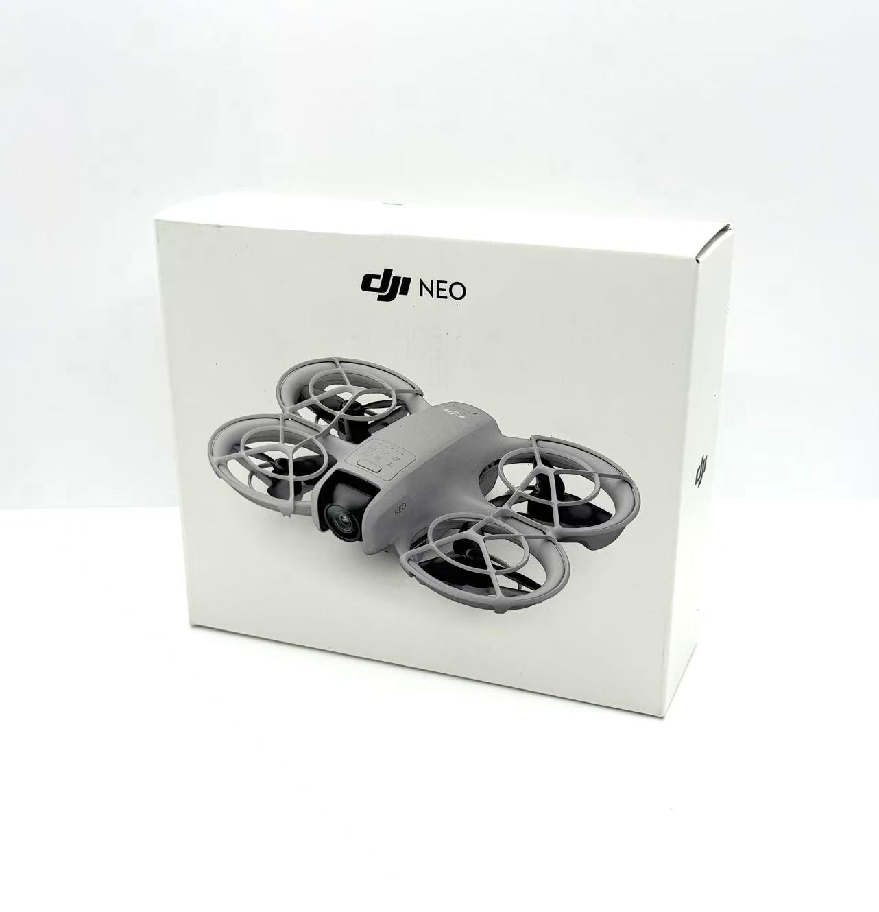 「新品」DJI NEO WB5211 ドローン