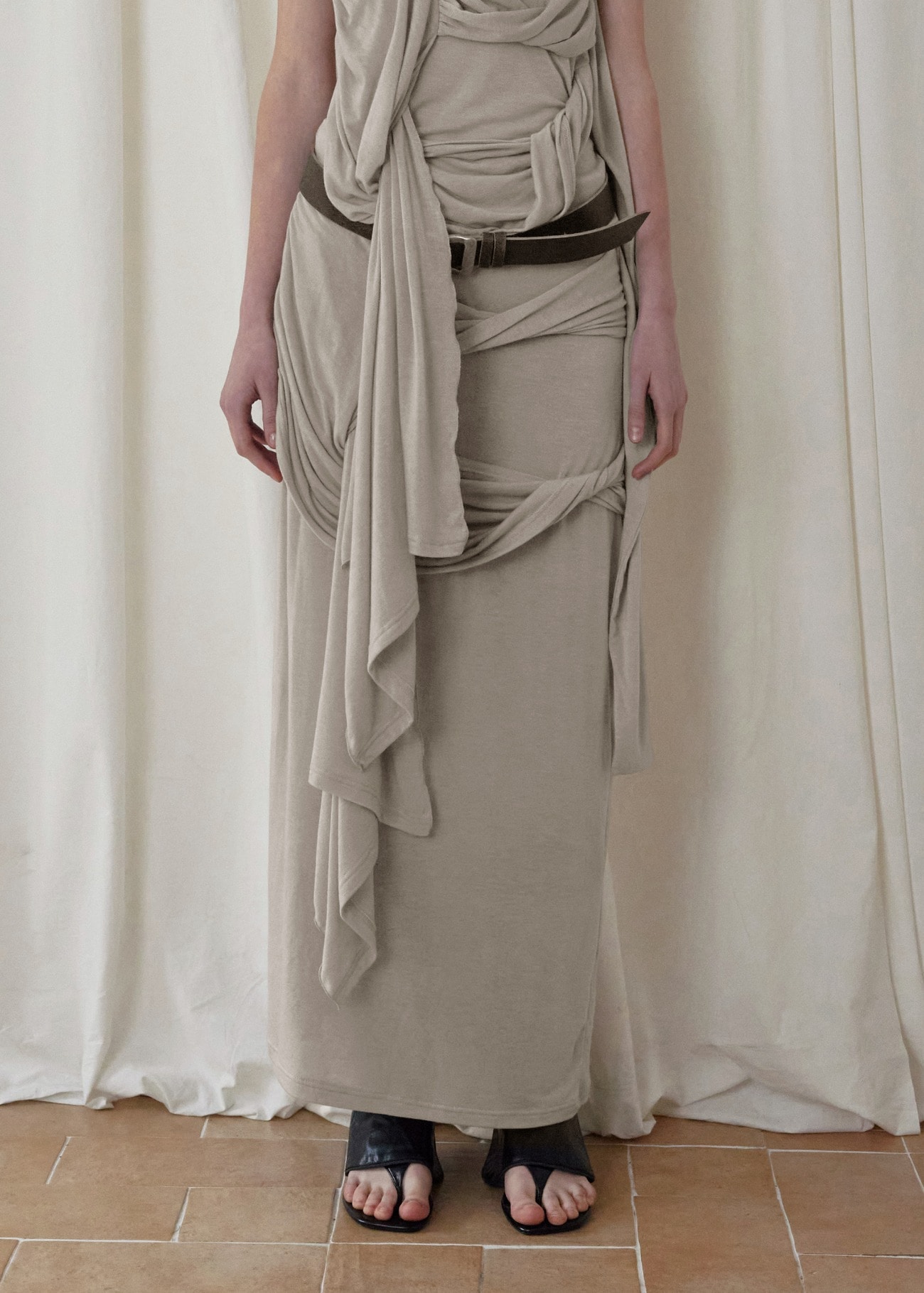【bohemseo】 [2ND] SIGNATURE DRAPING SKIRT, BEIGE 正規品
