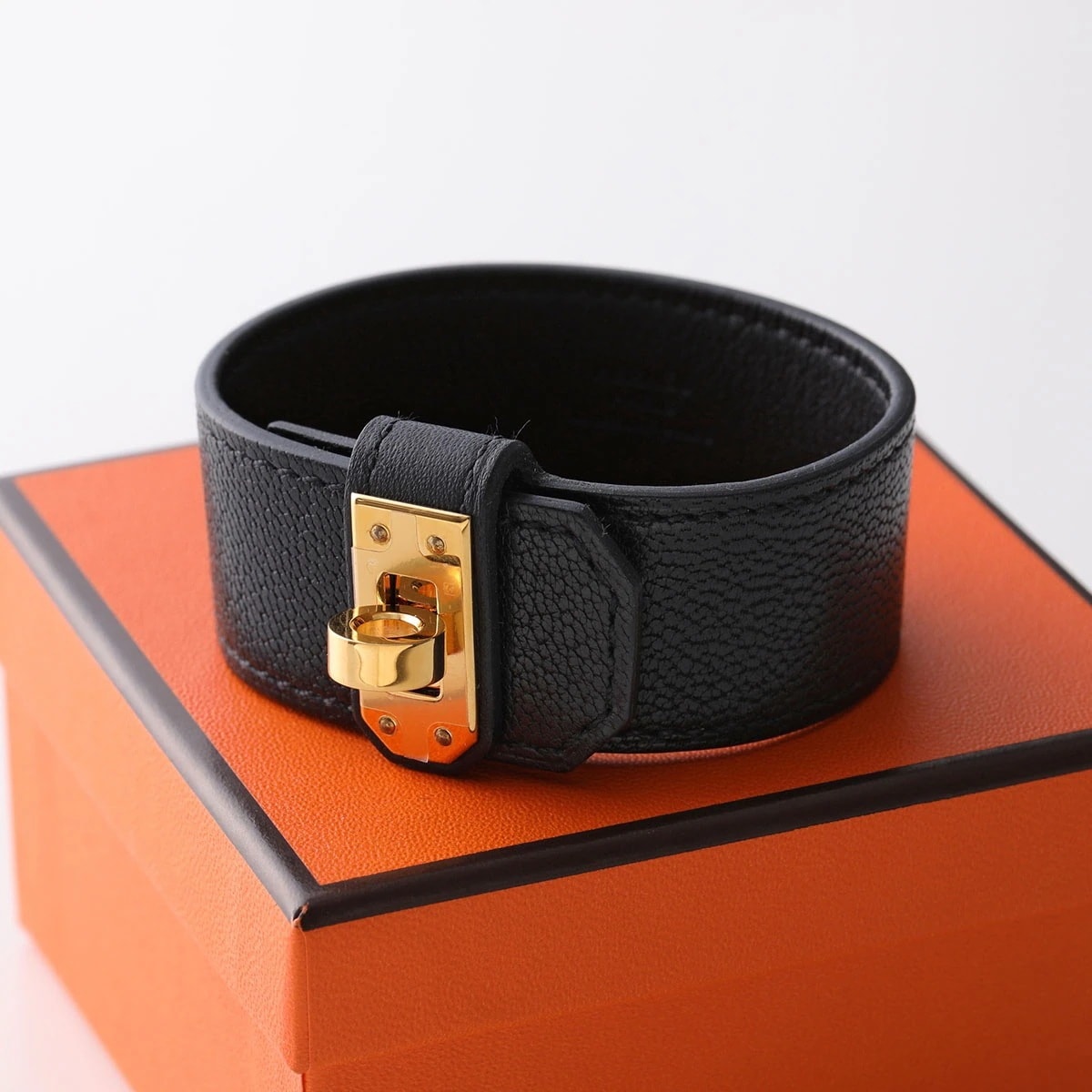 HERMES エルメス ブレスレット Kelly Twist PM ケリー・ツイスト 011080CC レディース シャムキラ レザー マキシベルト B刻印 ブラック×GD金具