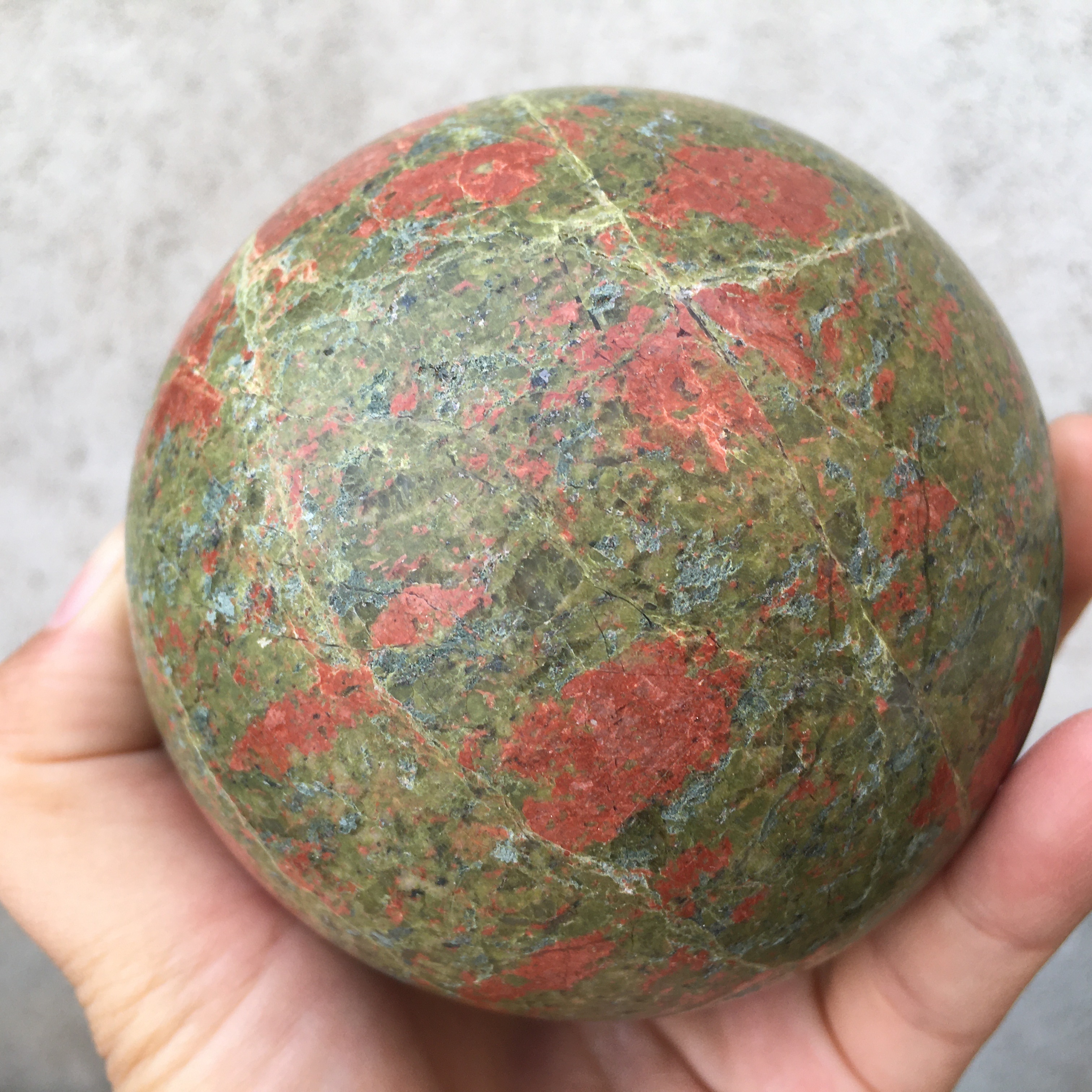 红胶花水晶球，天然水晶，1039g
