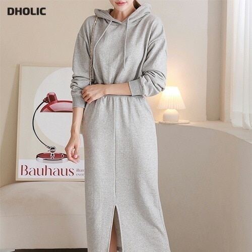 [メガ割りSALE]スリットIラインフードスウェットワンピース