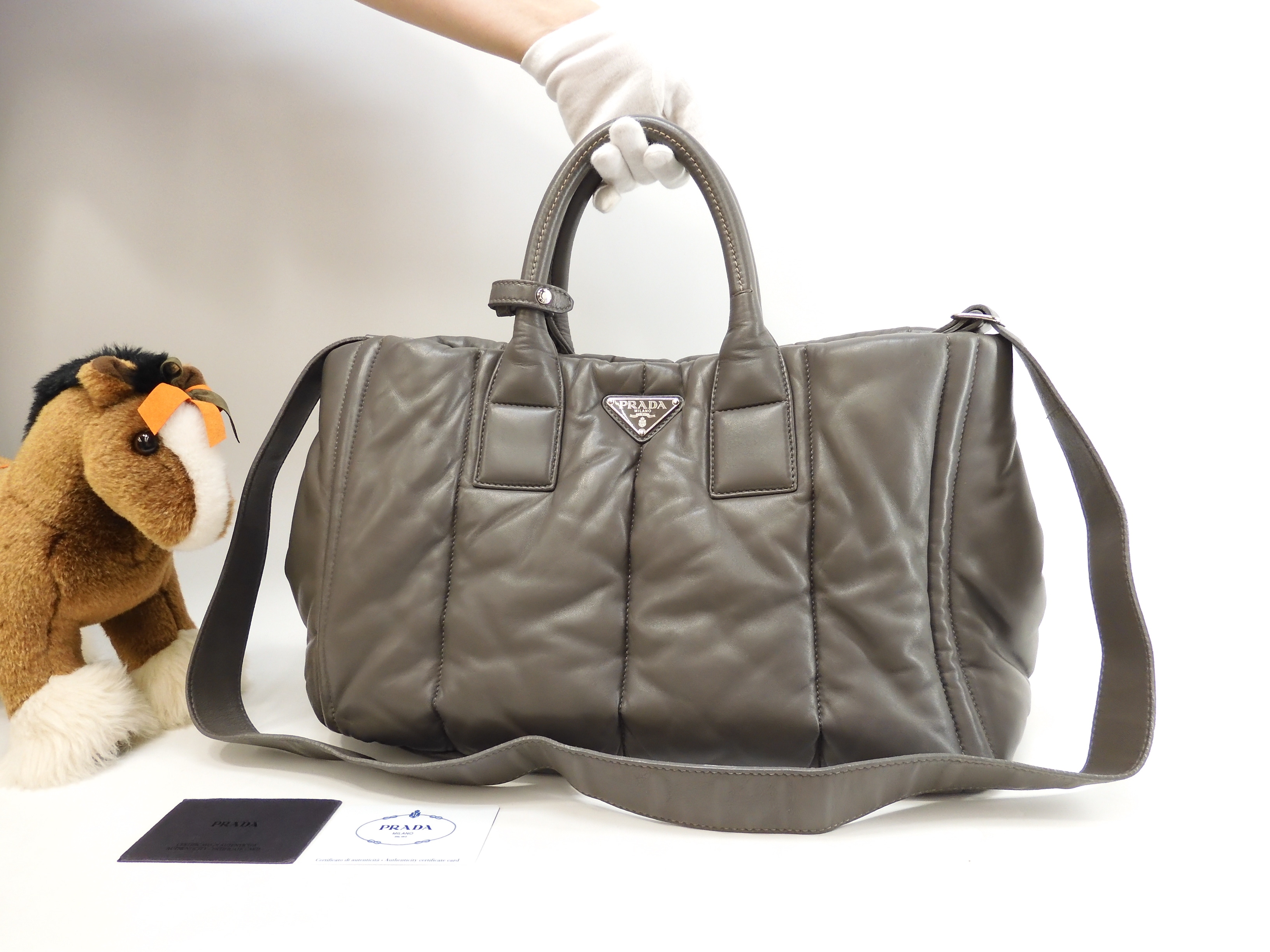 s付カナパGM ボンバー ラムレザー灰 ストラップ付ハンドバッグ大 美品@ 11