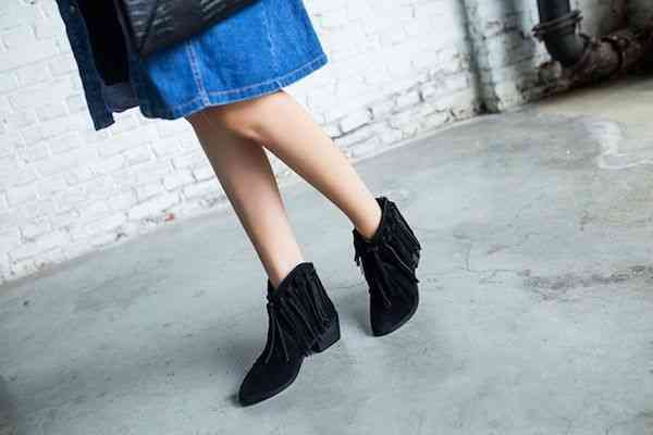 ブーツ レディース スニーカー ミドル丈 軽量 兼用 防水 レザー 防寒 ローヒール おしゃれ 冬 軽い ヒール 秋 レースアップ 暖かい ショート ロング 厚底 きれいめ 革 雨 滑らない 春 ウォ