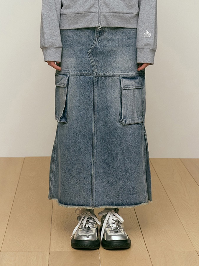 VINTAGE CARGO DENIM LONG SKIRT [BLUE]