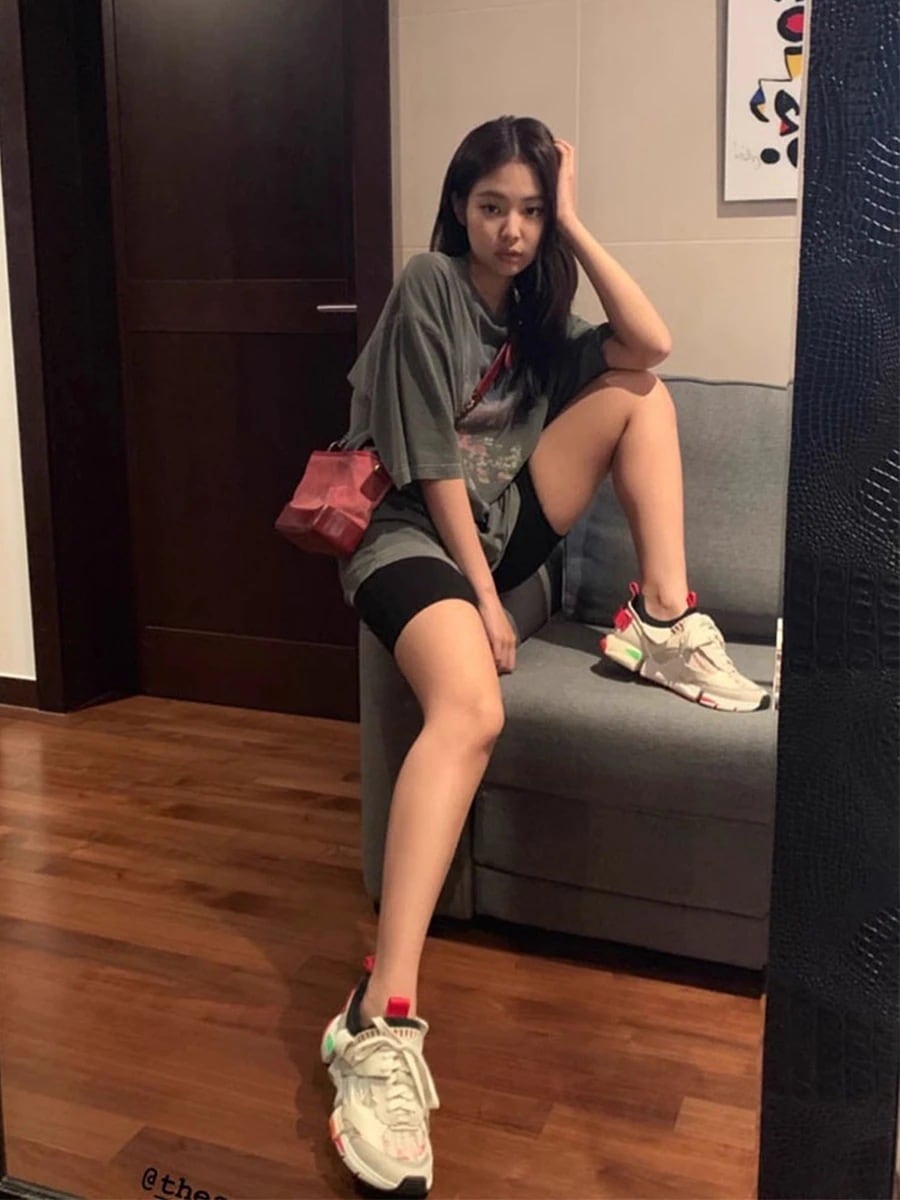 【2枚購入で200円 OFF！急速出荷】jennie ジンジーニ グレー 半袖 Tシャツ レディース 初春 トップス