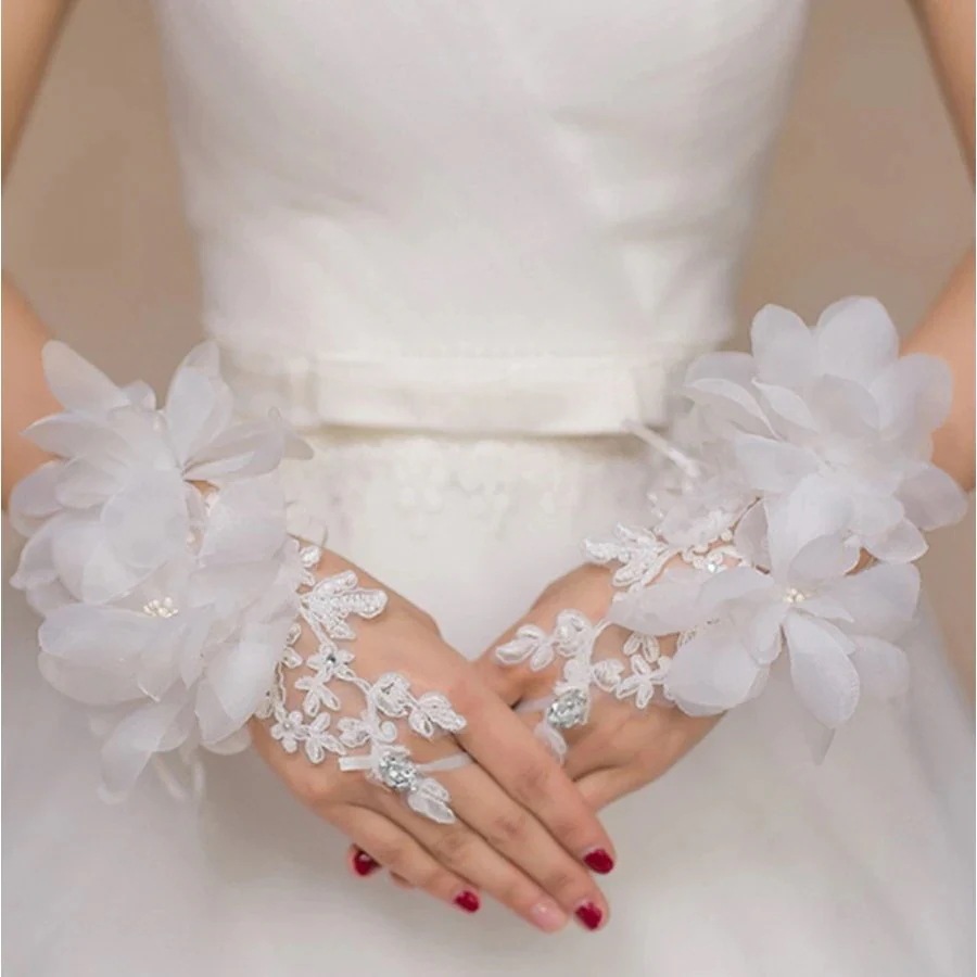 1つ買うと10個無料ウェディンググローブ フラワー レース クリスタル フィンガーレスグローブ 結婚式 披露宴562
