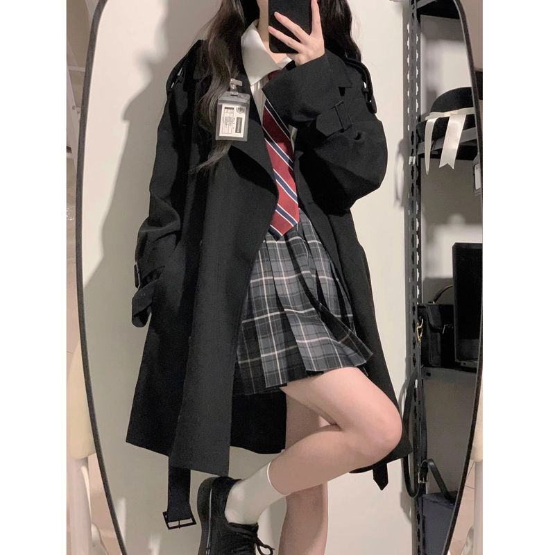 小柄で背が高くて薄いウインドブレーカー女性 2024 春と秋の新作韓国スタイルカレッジスタイルショートコートジャケット