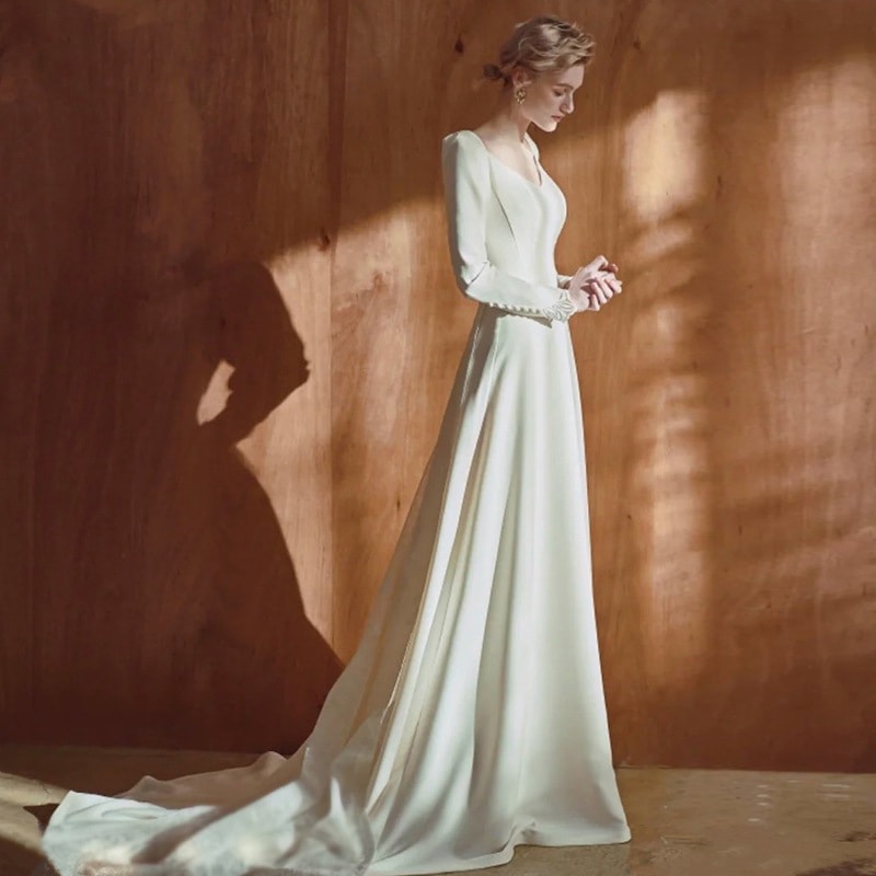 【無.料 2025新入荷·高.品質】【豪華でロマンチックなデザイン！】ウェディングドレス 白 イブニングドレス パーティードレス ワンピース 二次会 結婚式 成人式 演奏会 花嫁 お呼ばれ 披露宴 2