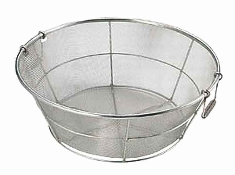 本間冬治工業 18-8底平揚げザル 荒目 48cm