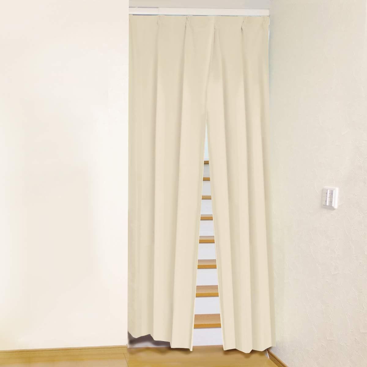高断熱 間仕切り「スリットカーテン」リビング階段や玄関に レールセット 保温保冷 目隠し効果 突っ張り棒 色:エクリュ サイズ:(幅)80cm×(丈)230cm 7,542円