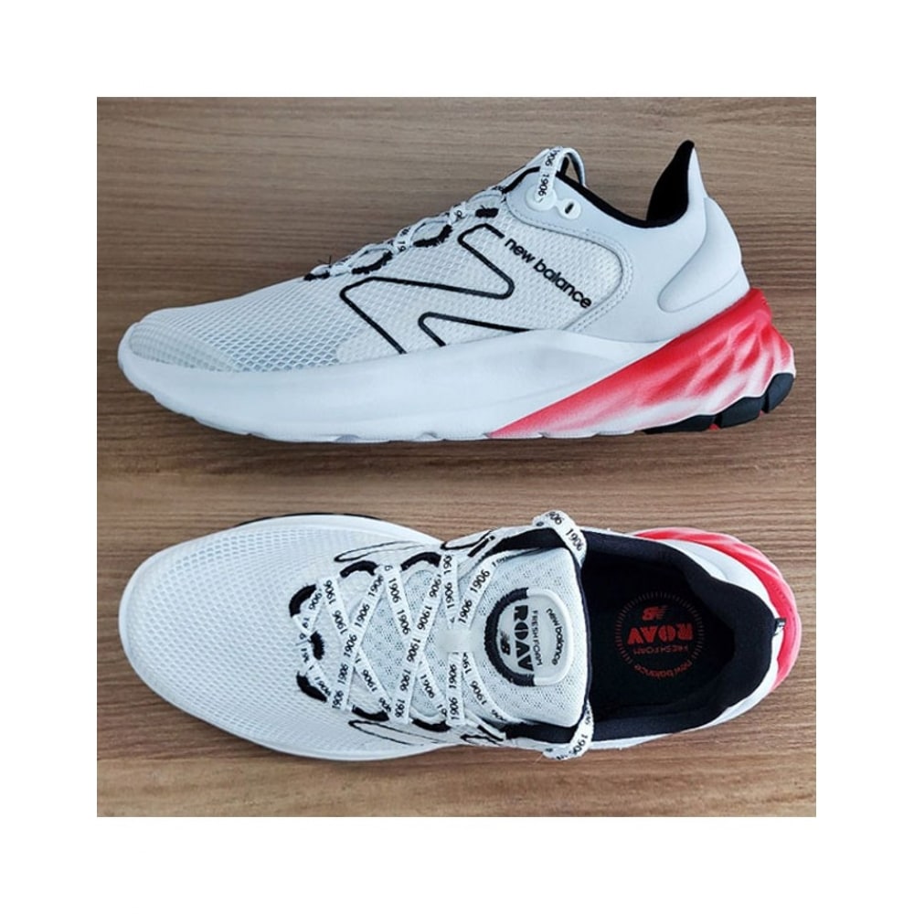 ニューバランスランニングシューズフレッシュフォームローヴv2 MROAVFW2 P2306