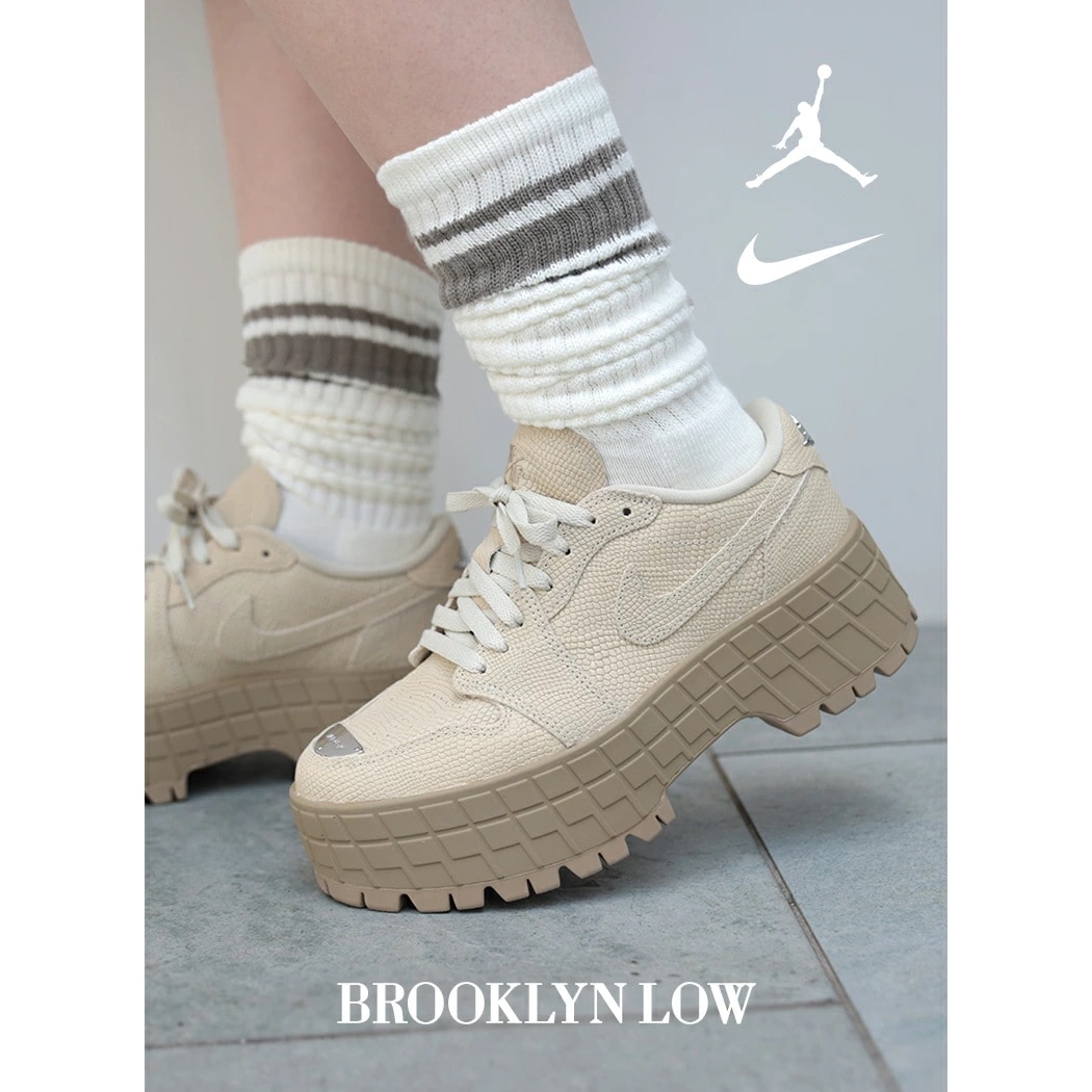 NIKE ナイキ ウィメンズ エアジョーダン ブルックリン ロー スニーカー WMNS AIR JORDAN 1 BROOKLYN LOW Rattan ( 厚底 チャンキーソール ラバーソール レデ
