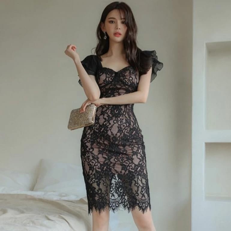 ドレス ワンピース ミニ 黒 ブラック 韓国 個性的 プチプラ キャバ マーメイド 袖コン スクエアネック デコルテ 韓国 繊細 フリルスリーブ 高級感 総レース 半袖 エレガント ブラック ボディコ