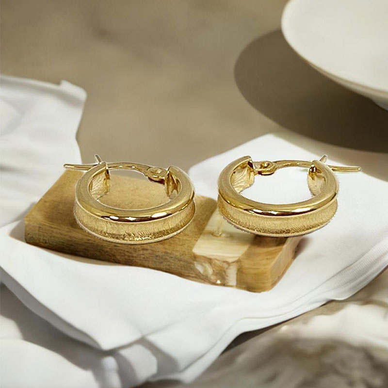 ウノアエレ フープピアス K18YG イエローゴールド UNOAERRE ITALY 750 保証書 純正ポーチ付属 イタリア製 80OOVX3469900Y