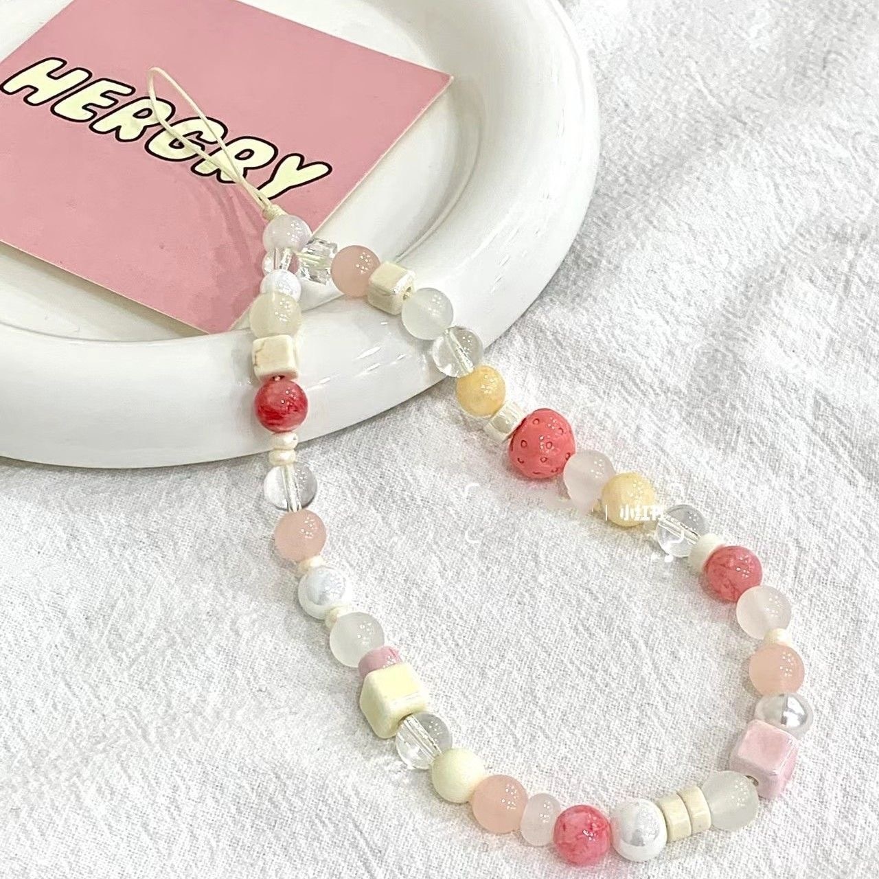 同じスタイルの携帯電話チェーン手作りビーズccdストラップかわいいネットカメラペンダントイチゴミルク