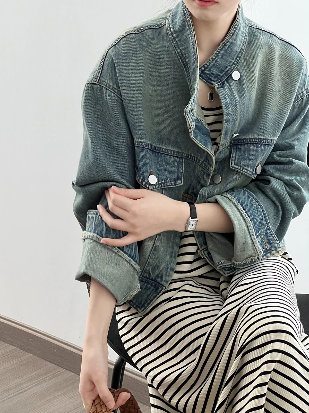 2024秋 新作 おしゃれ 気質 ショット丈 デニムジャケット トップス アウター 立ち襟 百掛け ジャケット 大きいサイズ レディース ジャケット 夏AWアウター30%までに制限