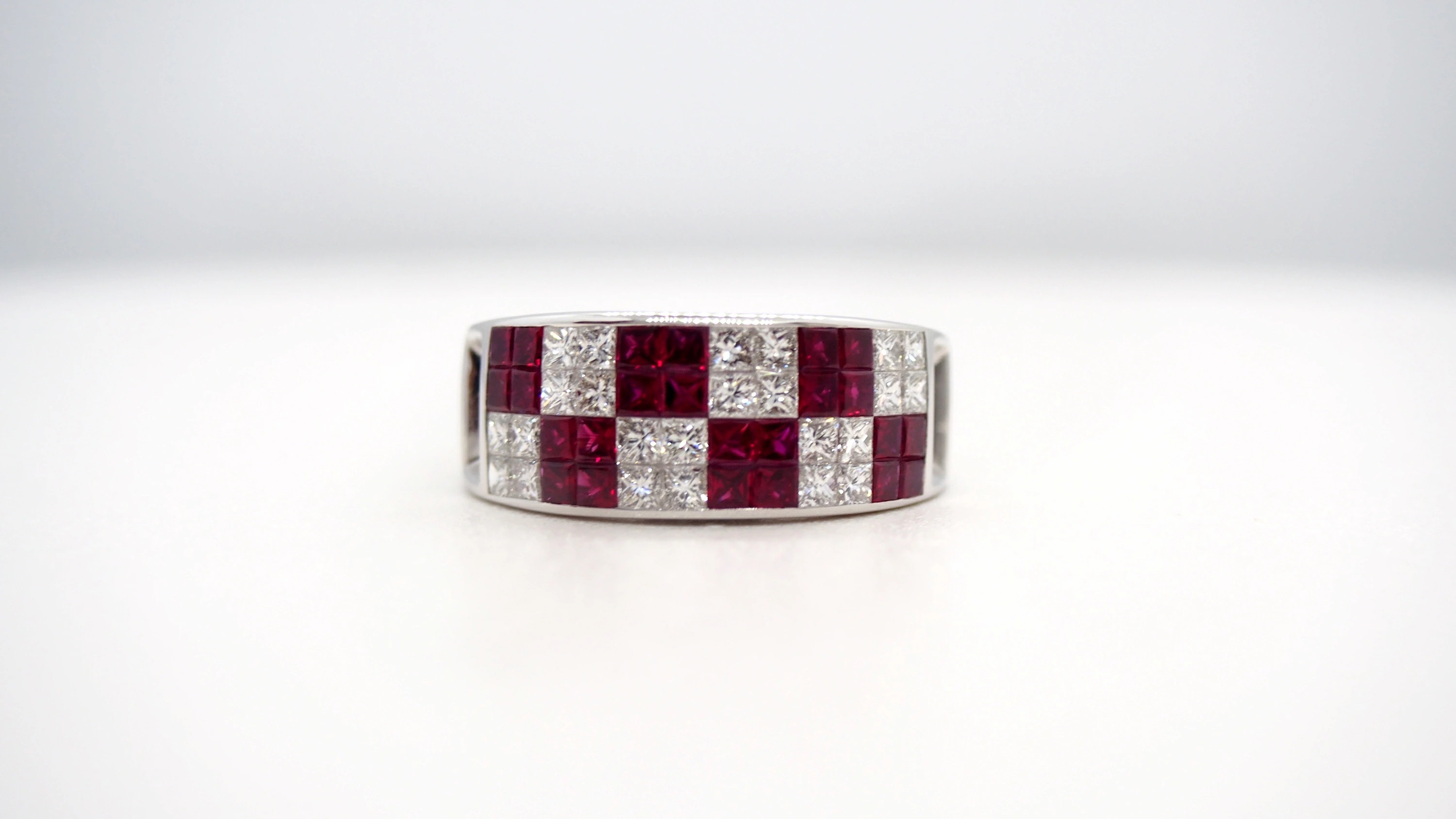 リング ルビー 1.35ct ダイヤモンド 1.00ct K18WG ホワイトゴールド