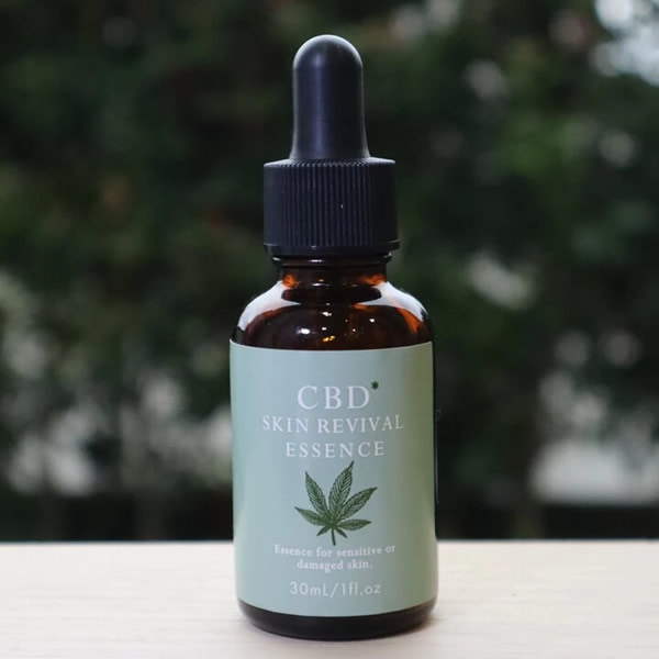 CBDスキンリバイバルエッセンス 30ml (送料無料) 美容液 オーガニック CBD カンナビノイド シービーディー パラベンフリーグリセリンフリー鉱物油フリー 6,527円