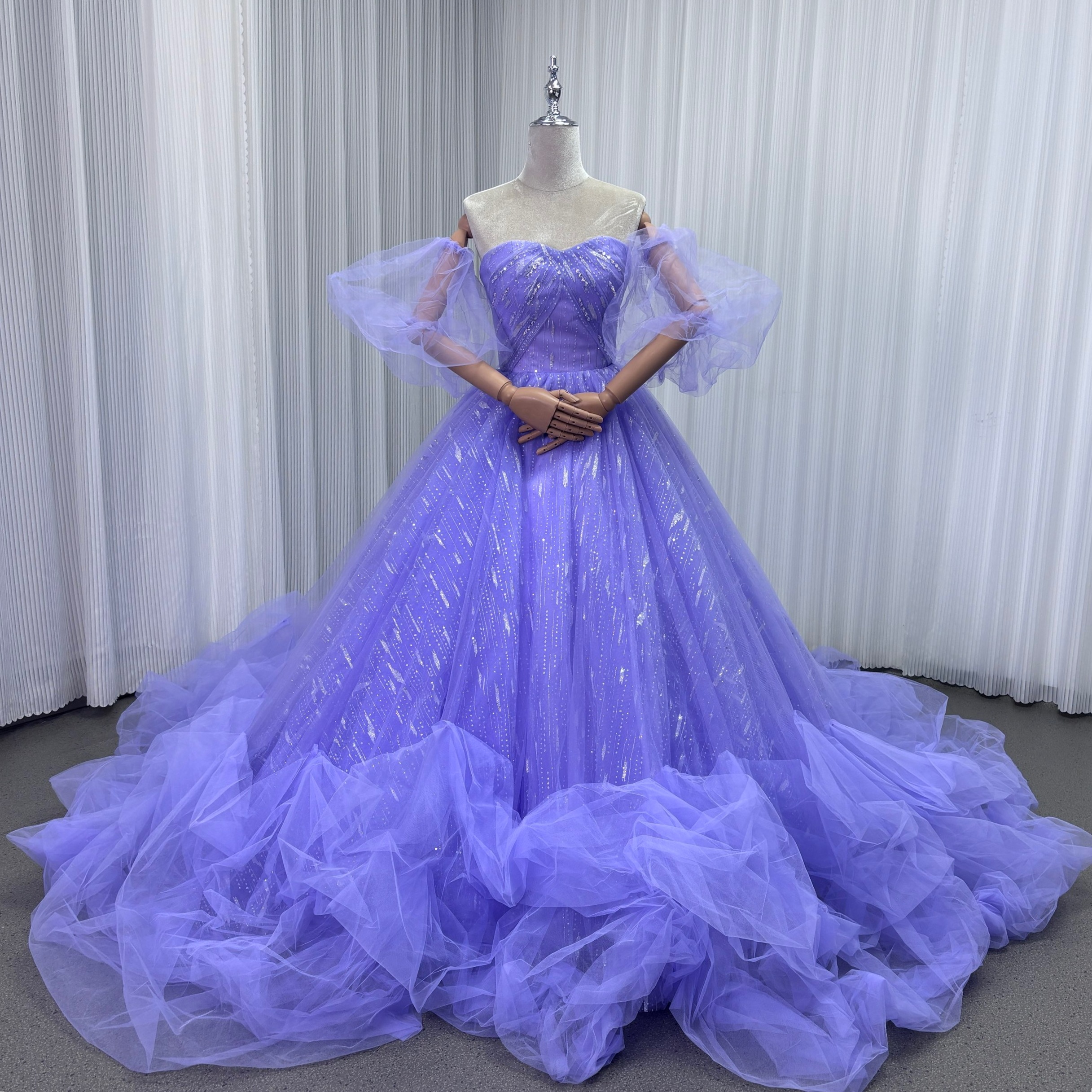 カラードレス パープル 取り外し可能な付け袖 シークインチュール アシンメトリー風 編み上げ 華やかなトレーン 花嫁 前撮り