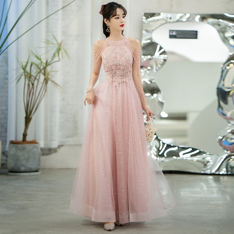 ピンクのイブニングドレス女性 2024 新しい春の気質セレブ宴会花嫁介添人婚約誕生日ホストドレス