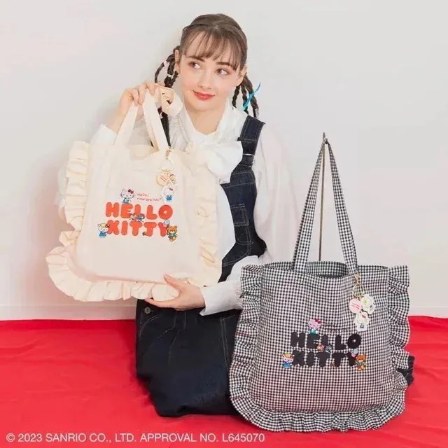 LeSpotsac ハローキティ リュック トートバッグ 新品タグ付き】LeSportsac ハローキティリュック トートバッグ