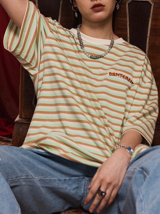 新入荷数少ない 2022夏服半袖ゆったり オリジナル ボーダー柄刺繍Tシャツ 男女兼用